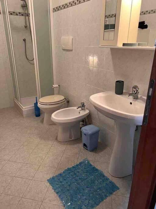 Appartamento Tranquillo Con Patio E Piscina La Caduta Luaran gambar