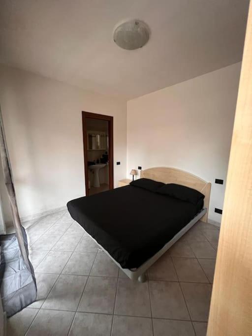 Appartamento Tranquillo Con Patio E Piscina La Caduta Luaran gambar